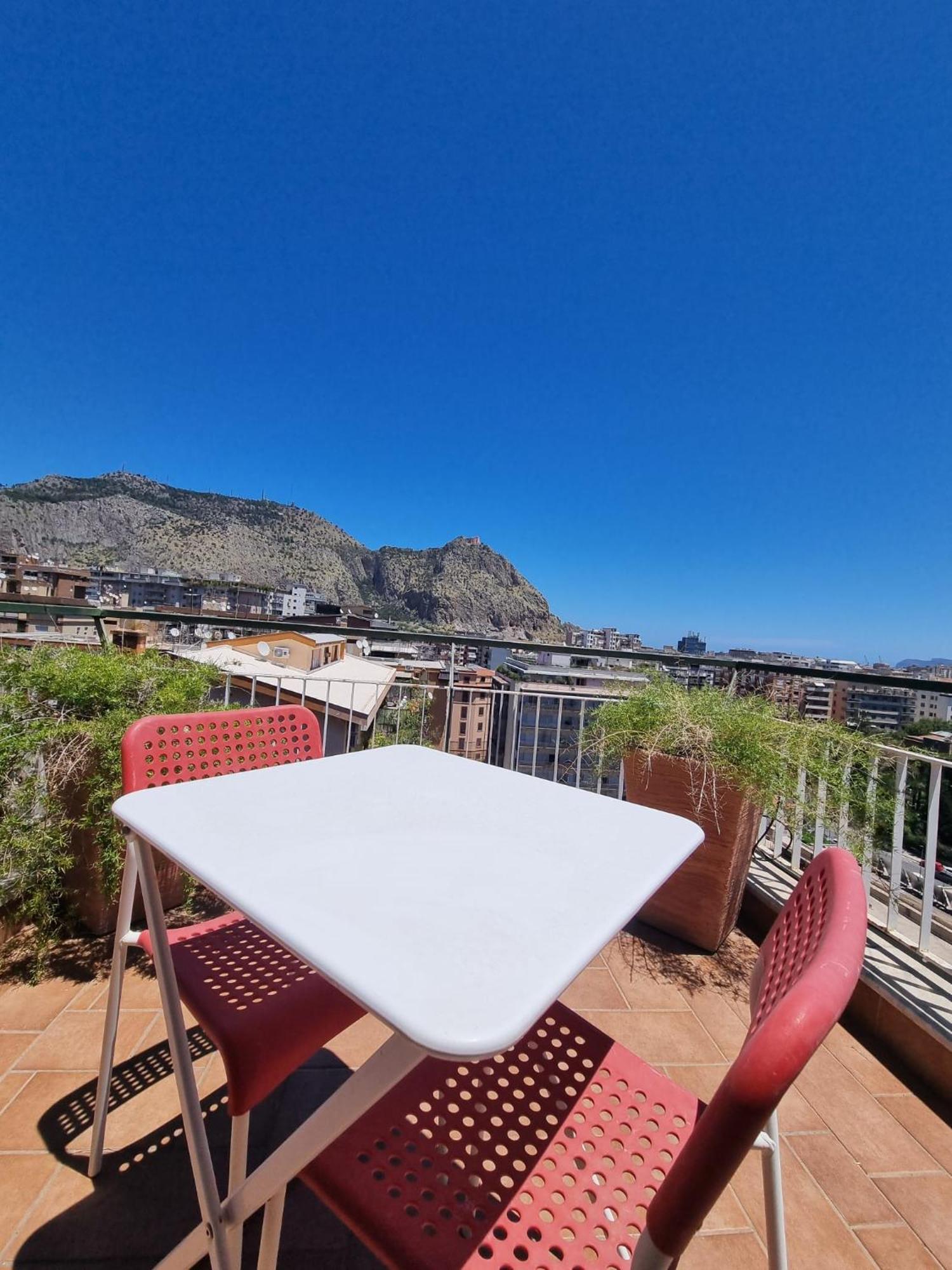 City House & Free Parking By Perry-Holiday Palermo Exteriér fotografie